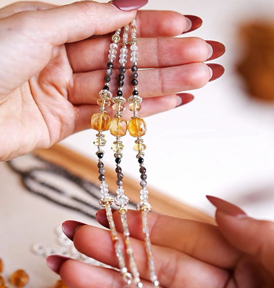 Charm Bracelet – A Stylish and Meaningful Gift for Every Occasion