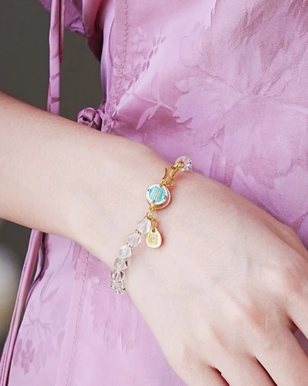 Pulsera protectora de cuarzo transparente de los Cinco Sutras de Metal Alchemist