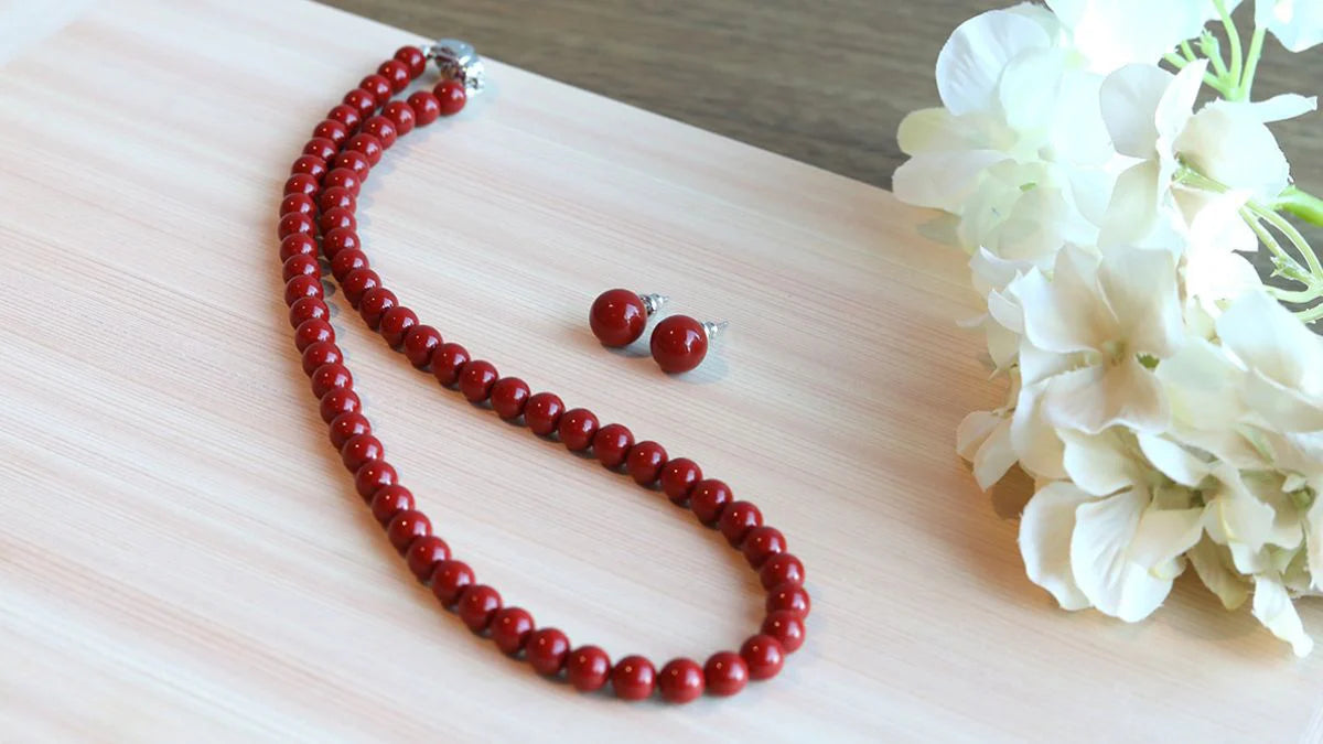 Lacquer Beads: Timeless Elegance In Jewelry Craftsmanship